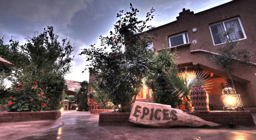 Auberge Le Jardin De La Source Aït Ben Ali Exterior foto
